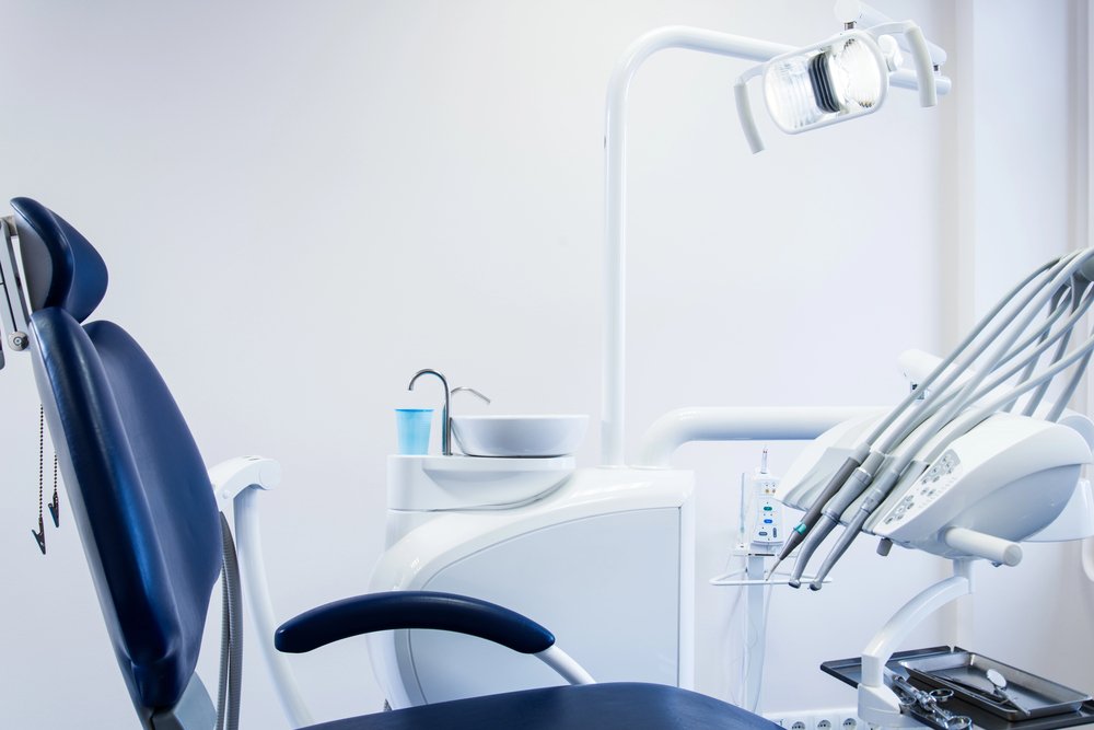 Dr. Fariba Sharifan DMD, Dental Implants image