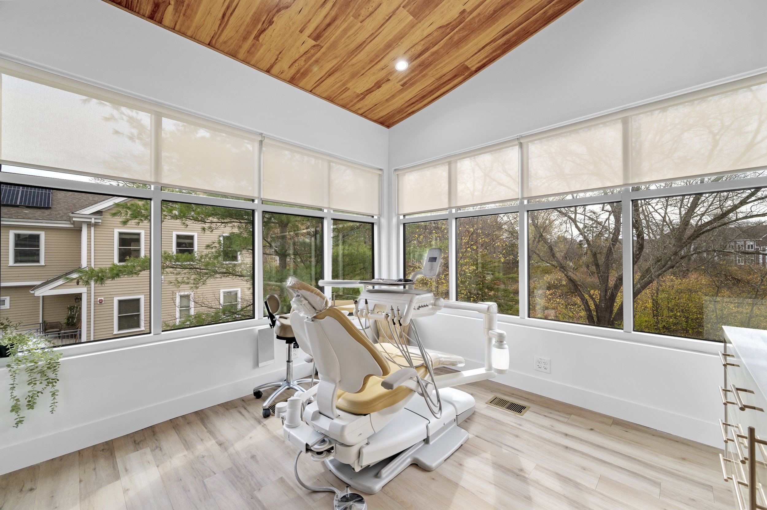 Lit Dental Esthetics & Implant Center image